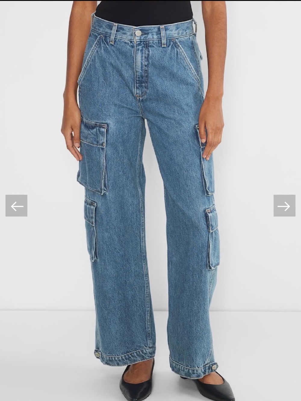 Aritzia Women’s Blue Cargo Wide-Leg Jeans